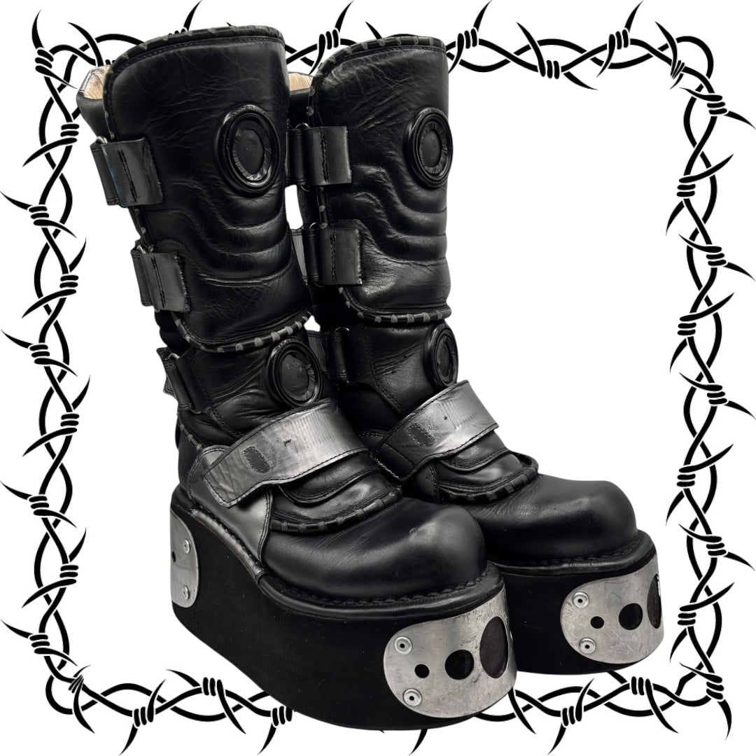Extremely rare vintage 90s New Rock neptuno platform boots