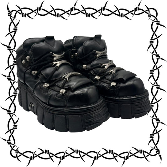 New Rock M-106-S29 platform boots