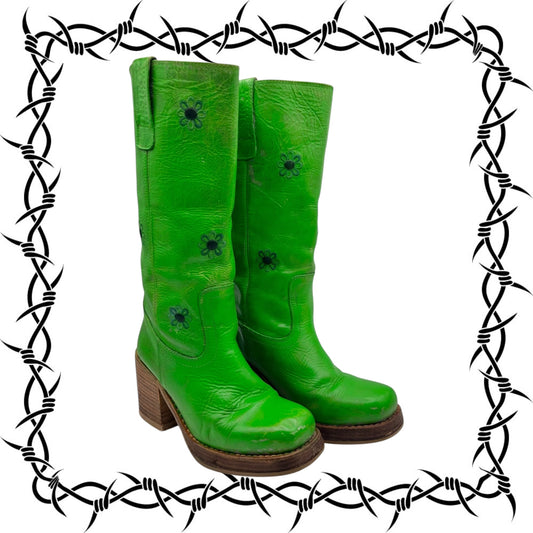 Vintage Destroy green leather boots